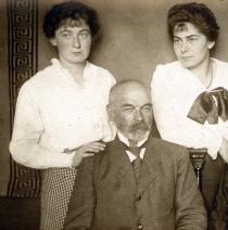 Susanne Zahradniks Großvater Gustav Levray, ihre Mutter Katharina und die Schwester der Mutter Wilma Varady