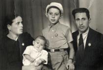 Isak Benvinisti's family
