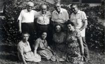 Leon Pinkas with his brothers and their wives