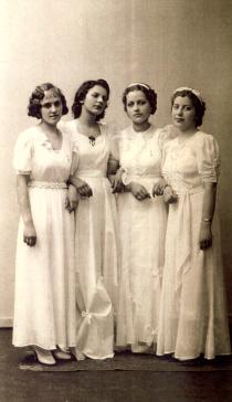 Ruth Polyak with her friends