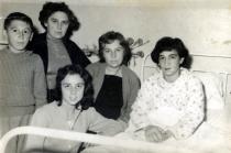 Shlomo Bozo with his mother Leyla Bozo and relatives